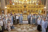 Архиерейское богослужение в Троицком храме Реутова