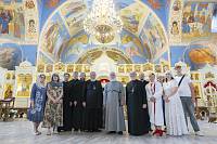 Рабочий визит митрополита Крутицкого и Коломенского Павла в храм блаженной Ксении Петербургской деревни Медвежьи Озёра