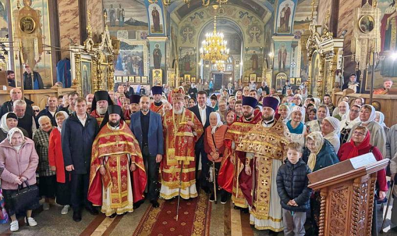 Архиерейское богослужение в Богородицерождественском соборе города Орехово-Зуево 
