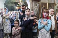 Архиерейское богослужение в Богородицерождественском храме посёлка Образцово 