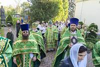 Архиерейское богослужение в Богородицерождественском храме посёлка Образцово 