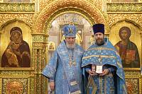 Архиерейское богослужение в Троицком храме Реутова
