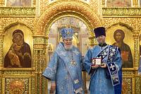 Архиерейское богослужение в Троицком храме Реутова