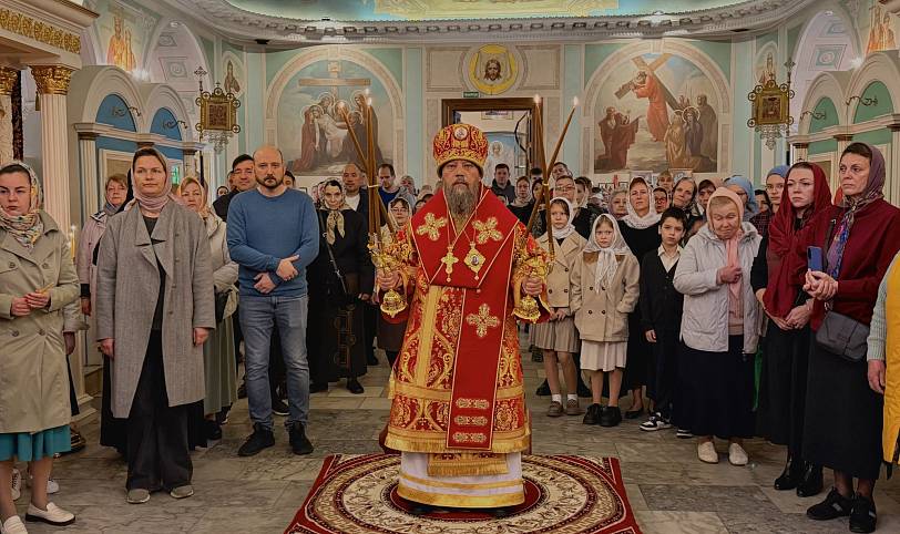 Архиерейское богослужение в Покровском храме Балашихи